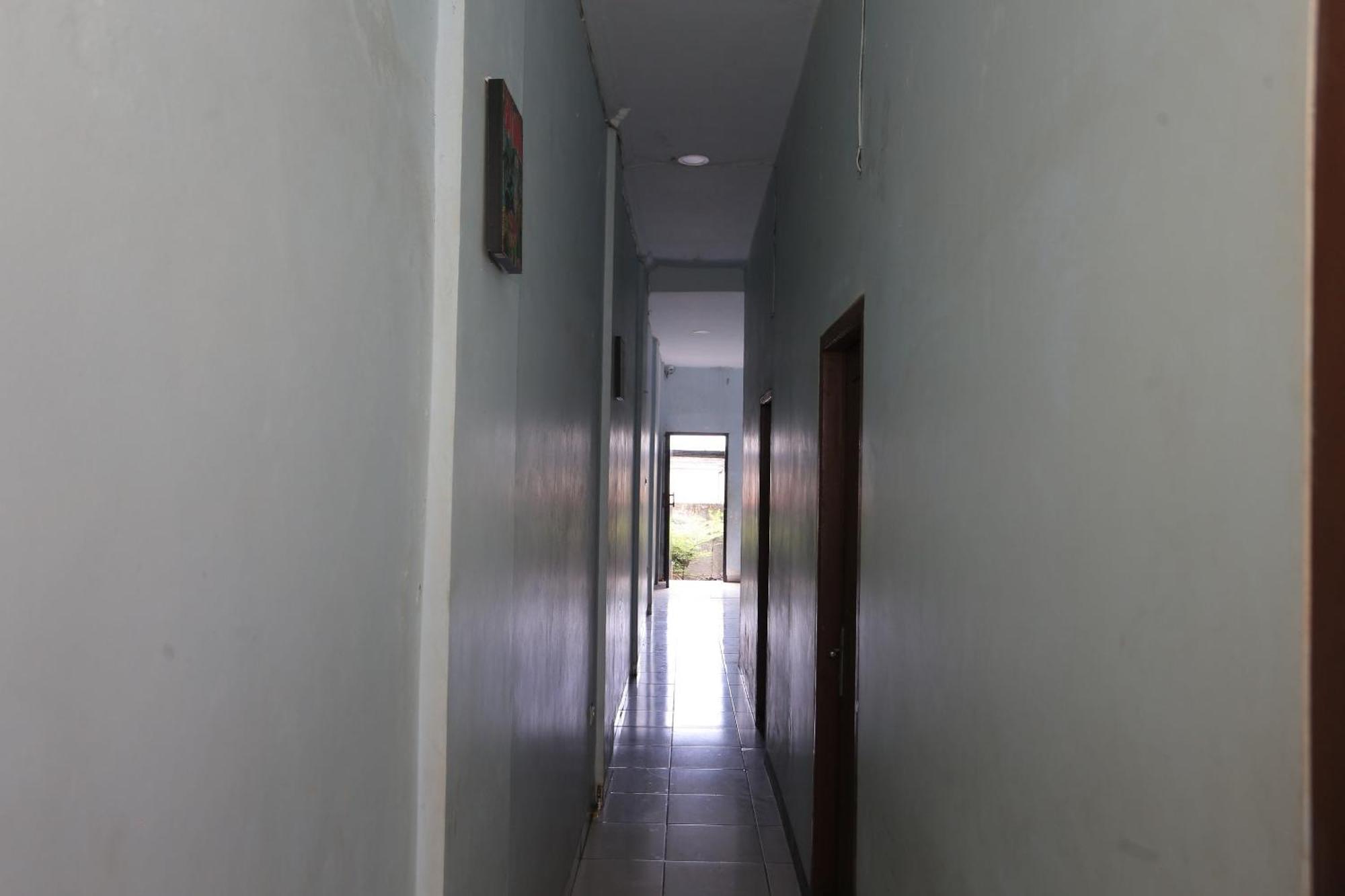 Oyo 93584 Rukotel South Tangerang Экстерьер фото